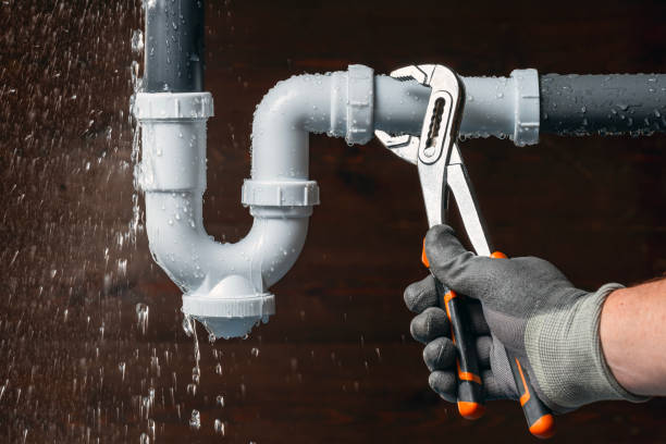 Professional Drain Cleaning technician working in Jamaica, IA